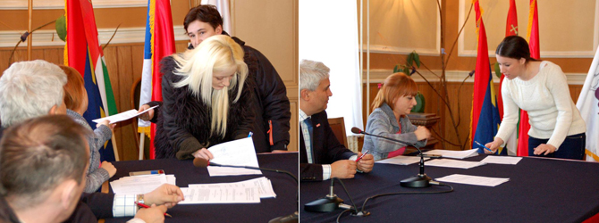 Szerződések aláírása 2015. február 9.